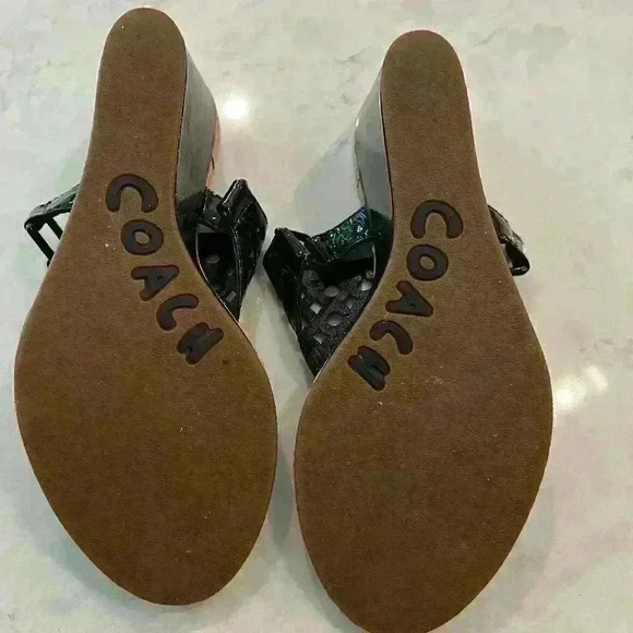 COACH Lattice Black Cut-Out Logo Wedges Size 8 - Picture 2 of 4